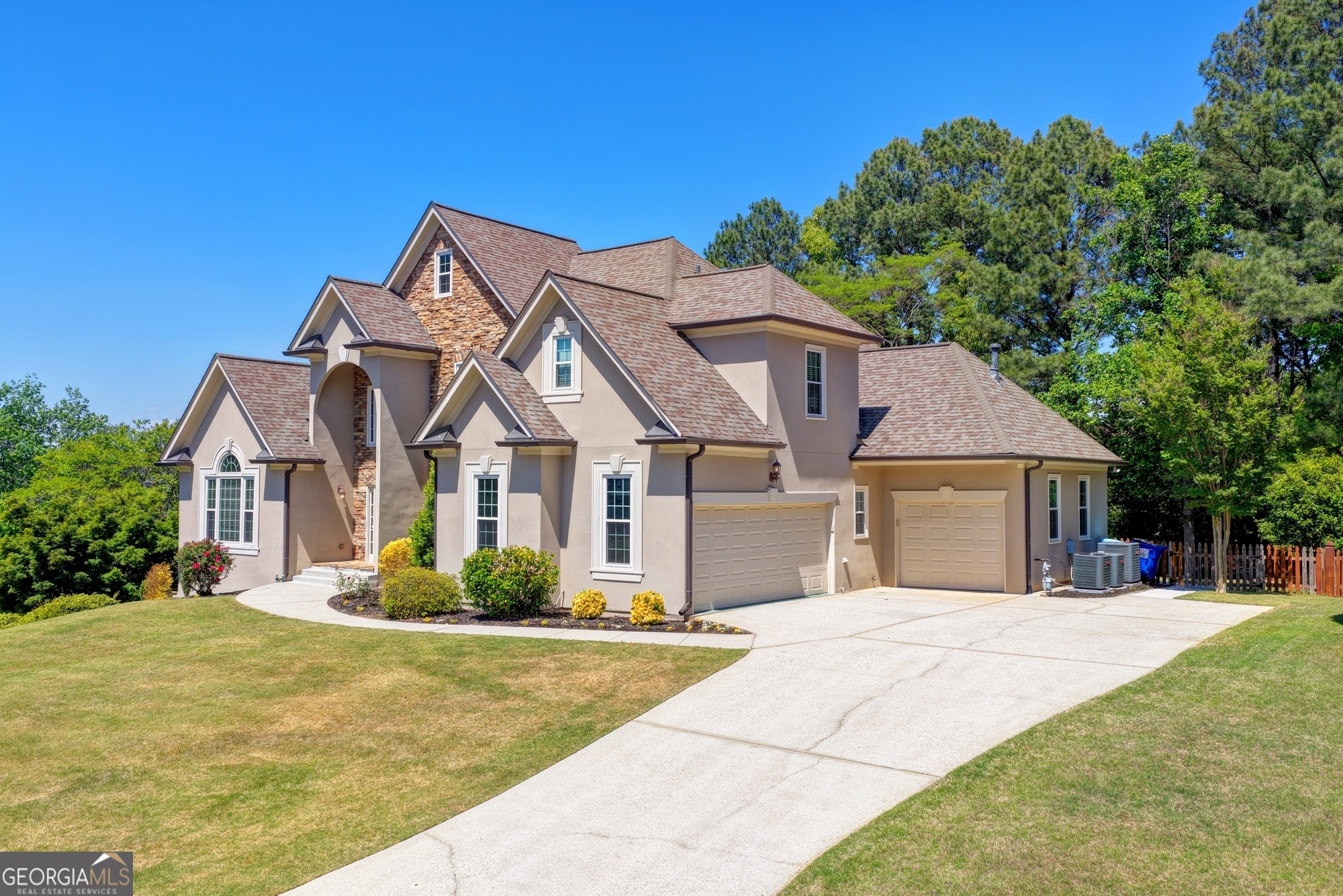 1173 Forest Crest Court Property Photo 3