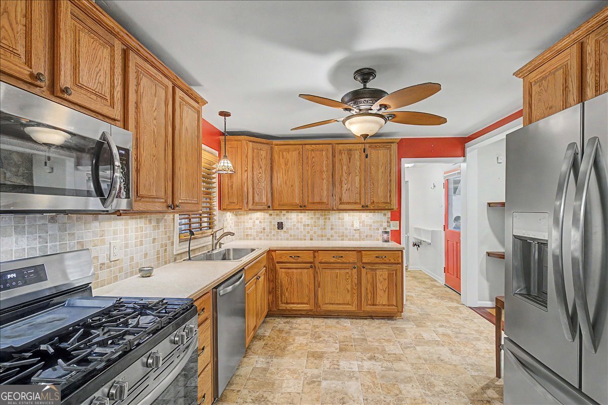 154 Azalea Avenue Property Photo 10