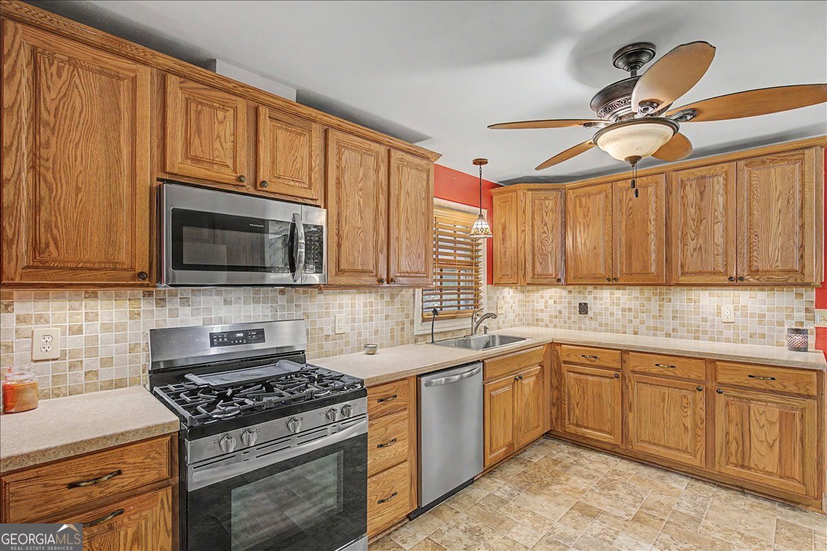 154 Azalea Avenue Property Photo 11