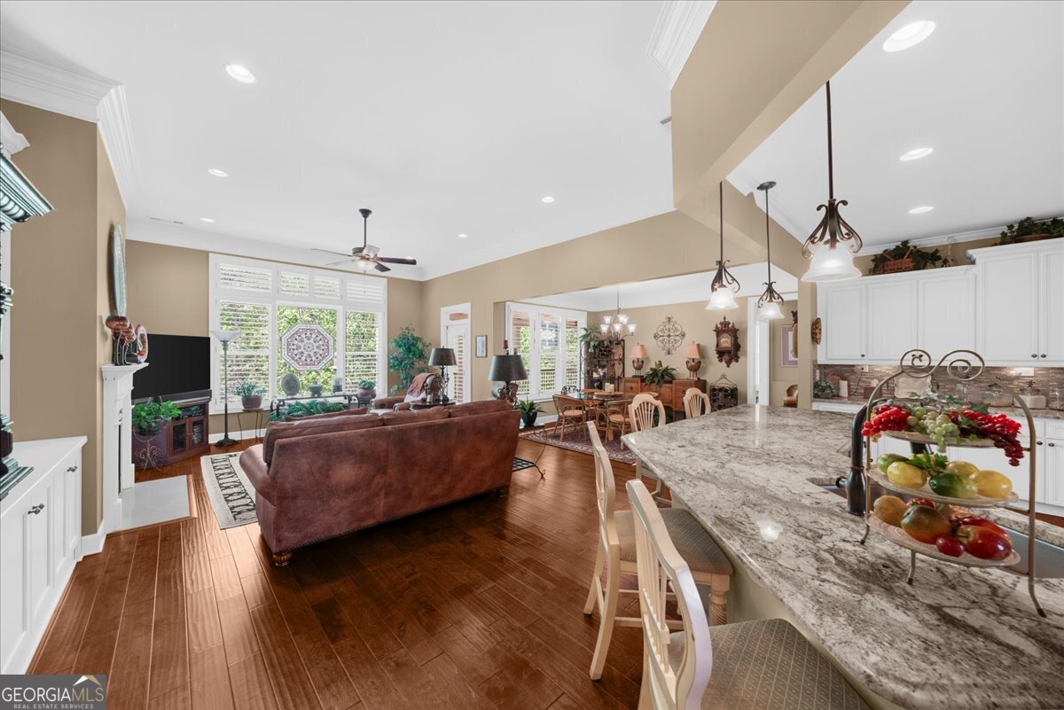 3768 Golden Leaf Point Sw Property Photo 11