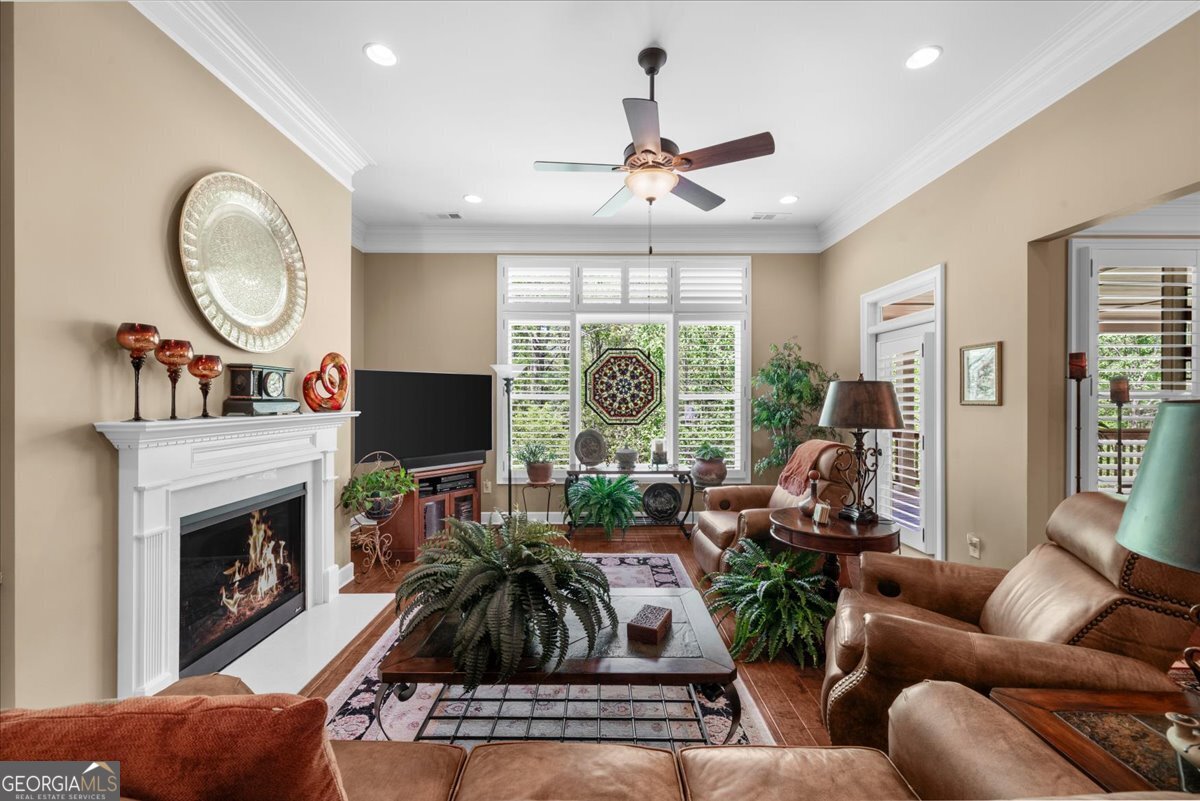 3768 Golden Leaf Point Sw Property Photo 13