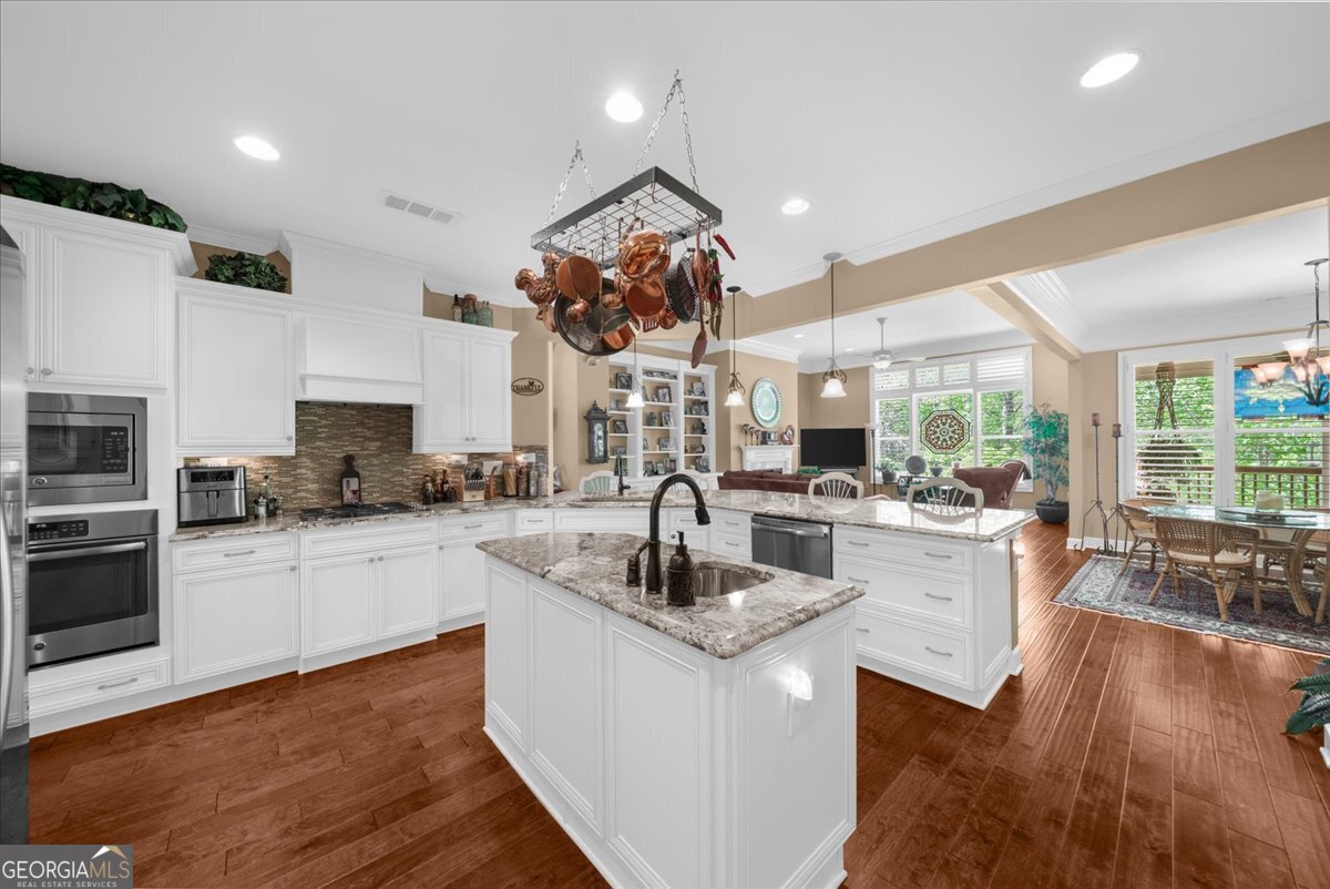 3768 Golden Leaf Point Sw Property Photo 28