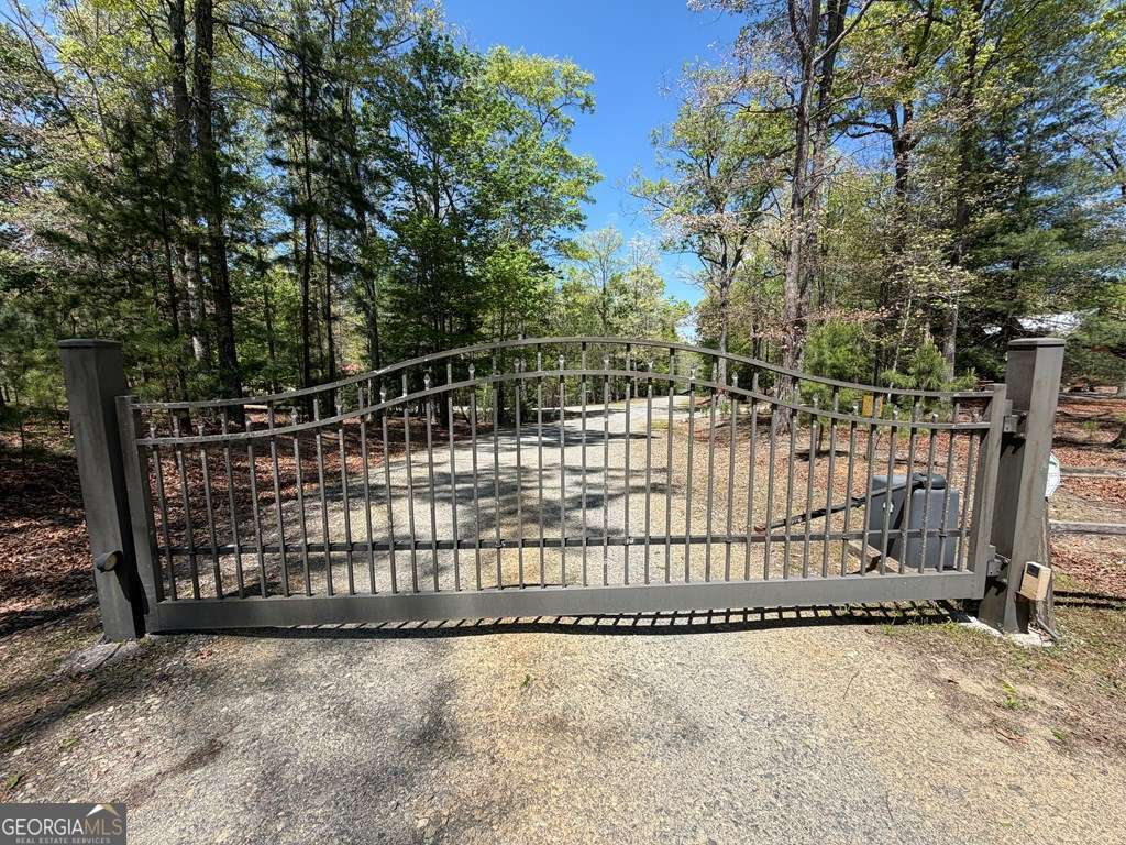 # 2 Amber Way Property Photo 14