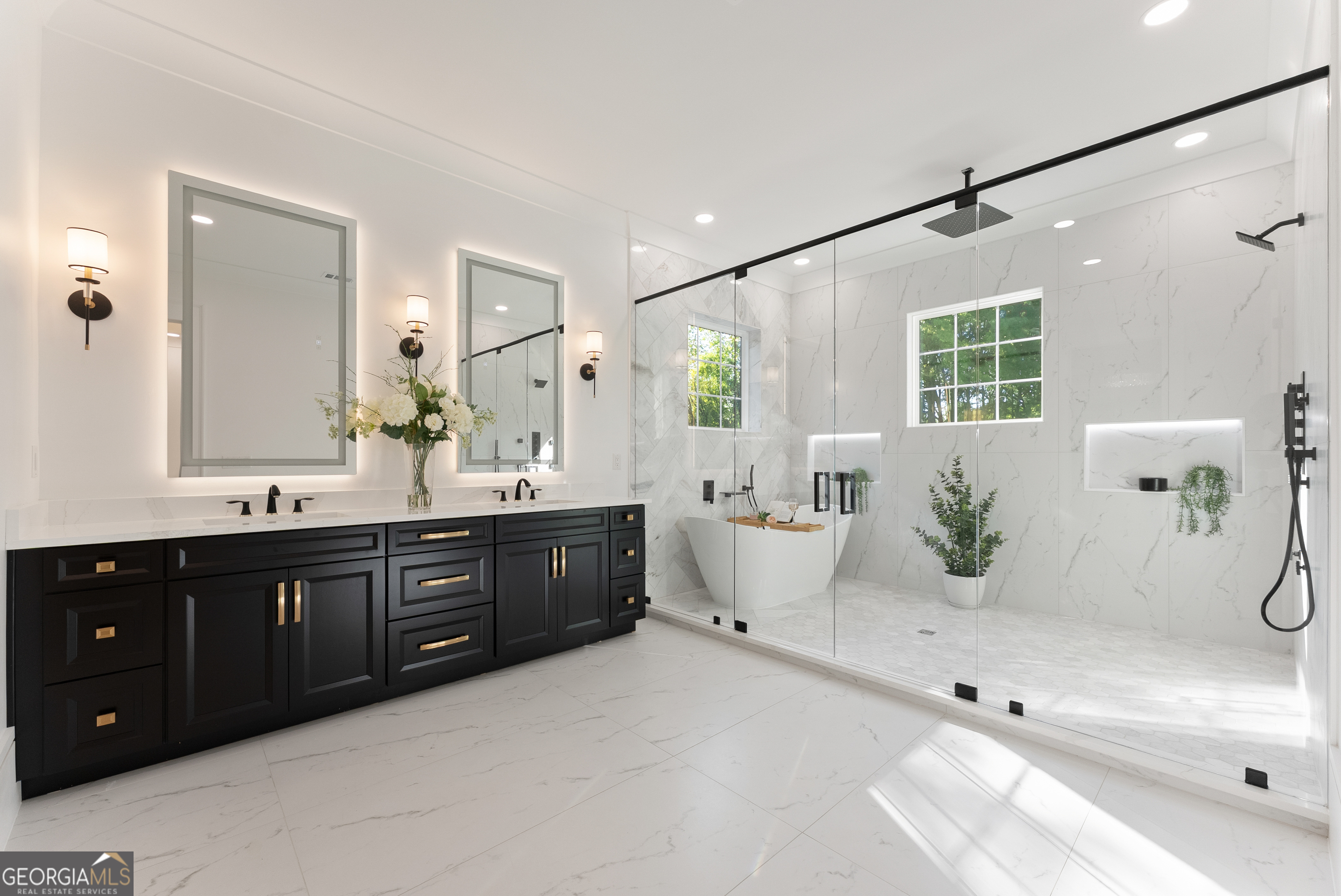 2366 Wall Road Property Photo 5