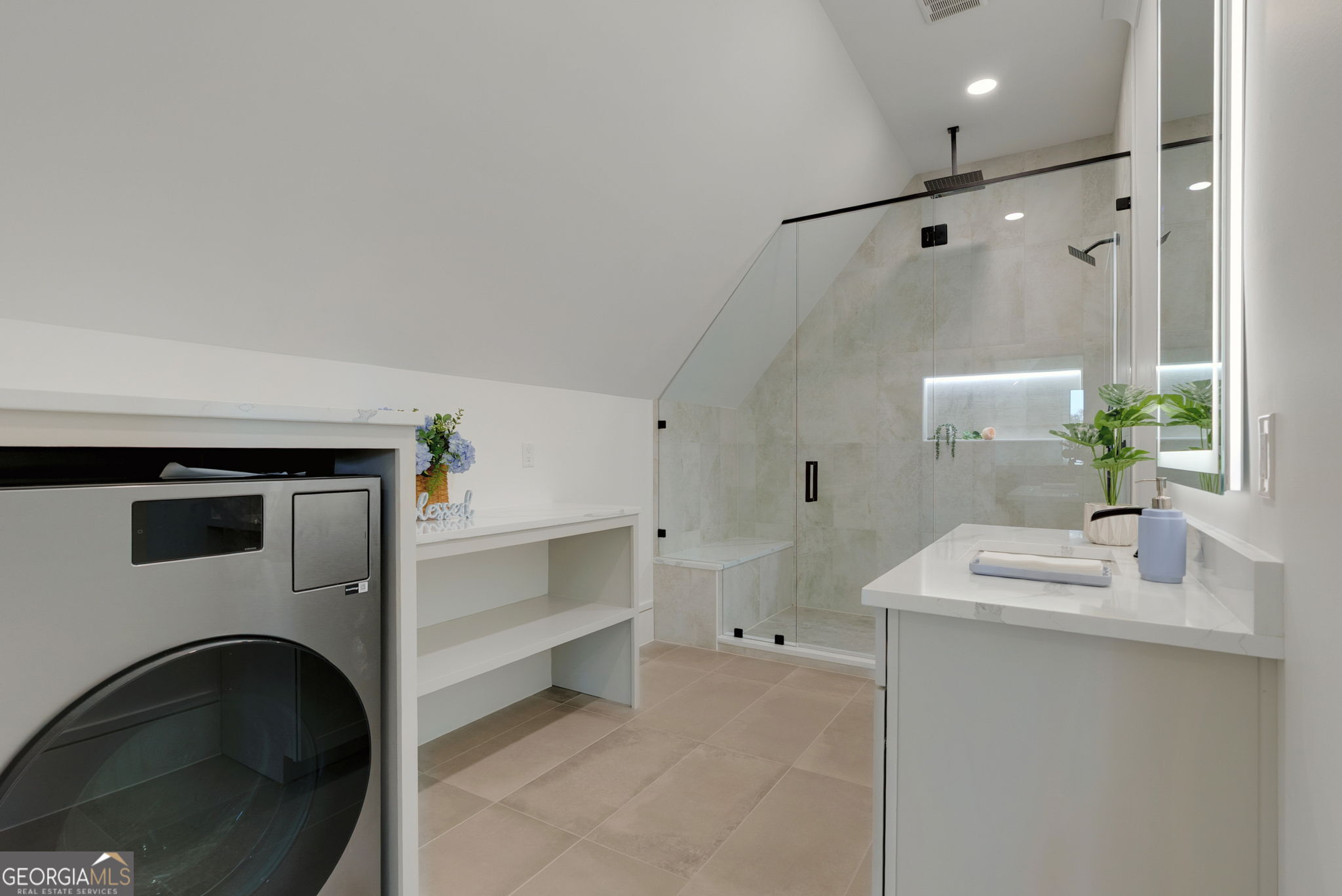 2366 Wall Road Property Photo 11