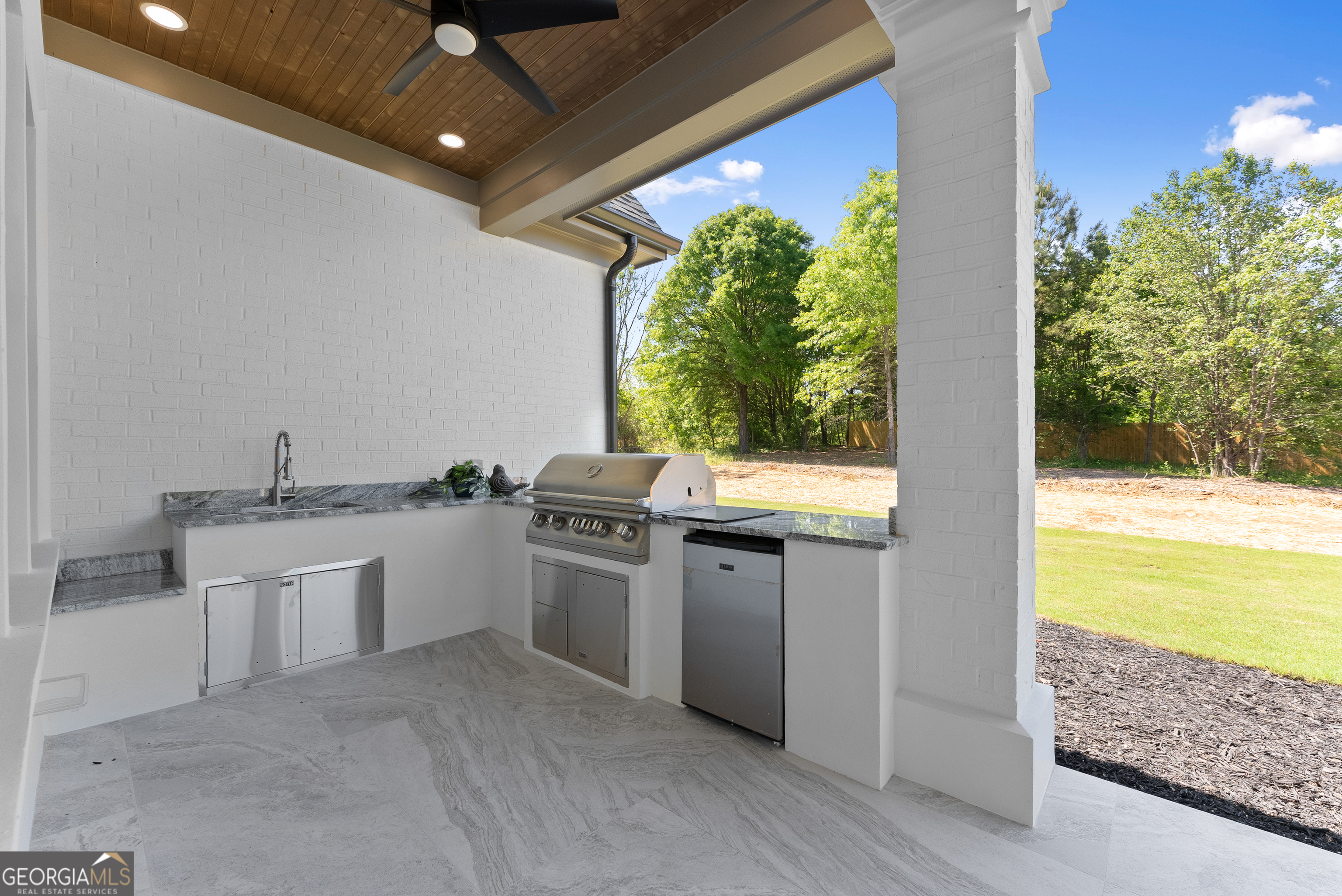 2366 Wall Road Property Photo 14