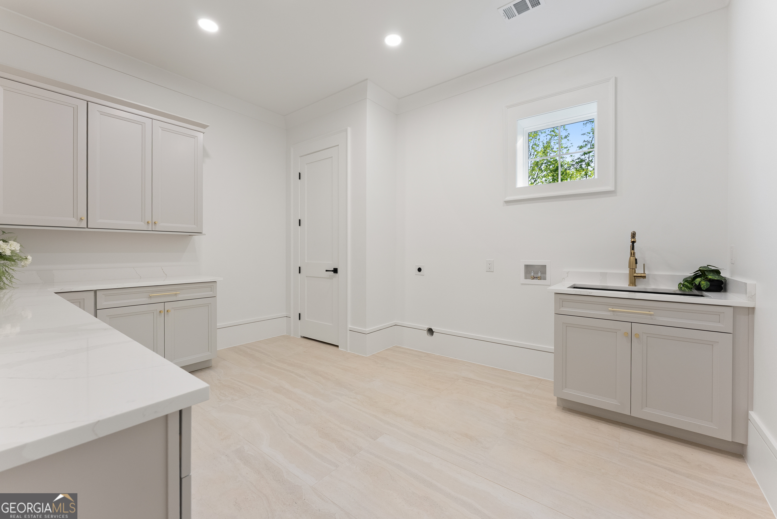 2366 Wall Road Property Photo 64