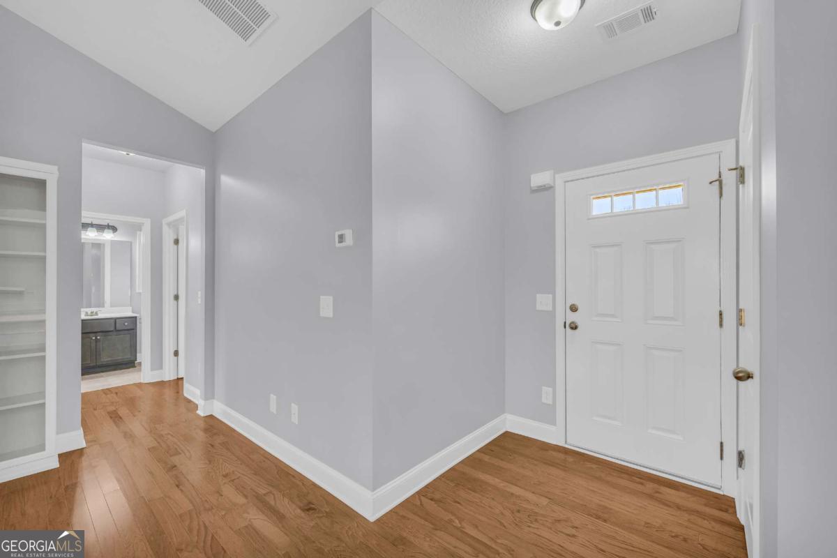 226 History Trail Property Photo 6