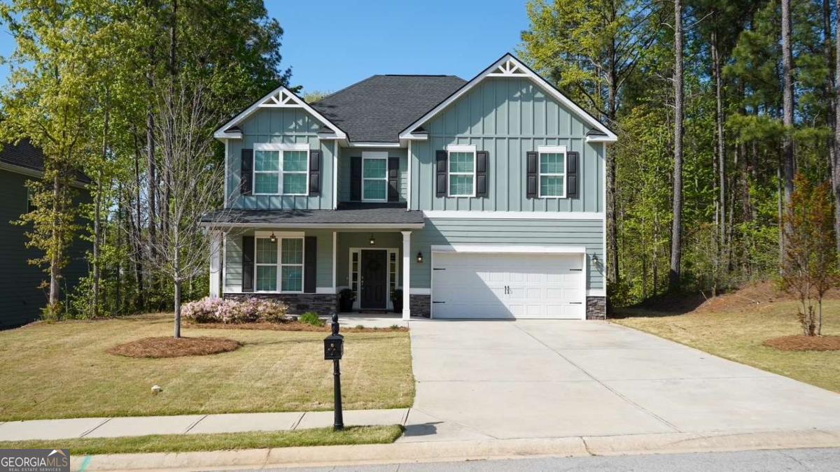 832 Brown Thrasher Way Property Photo 1