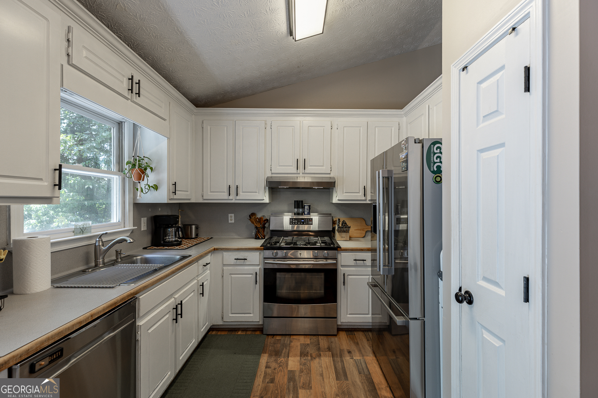 475 Tanner Road Property Photo 12
