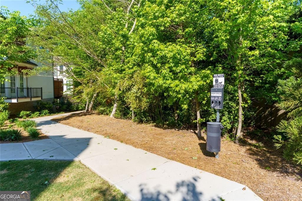 425 Olmstead Way Property Photo 35