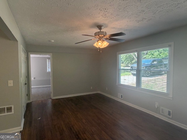6057 Blackhawk Trail Se Property Photo 8
