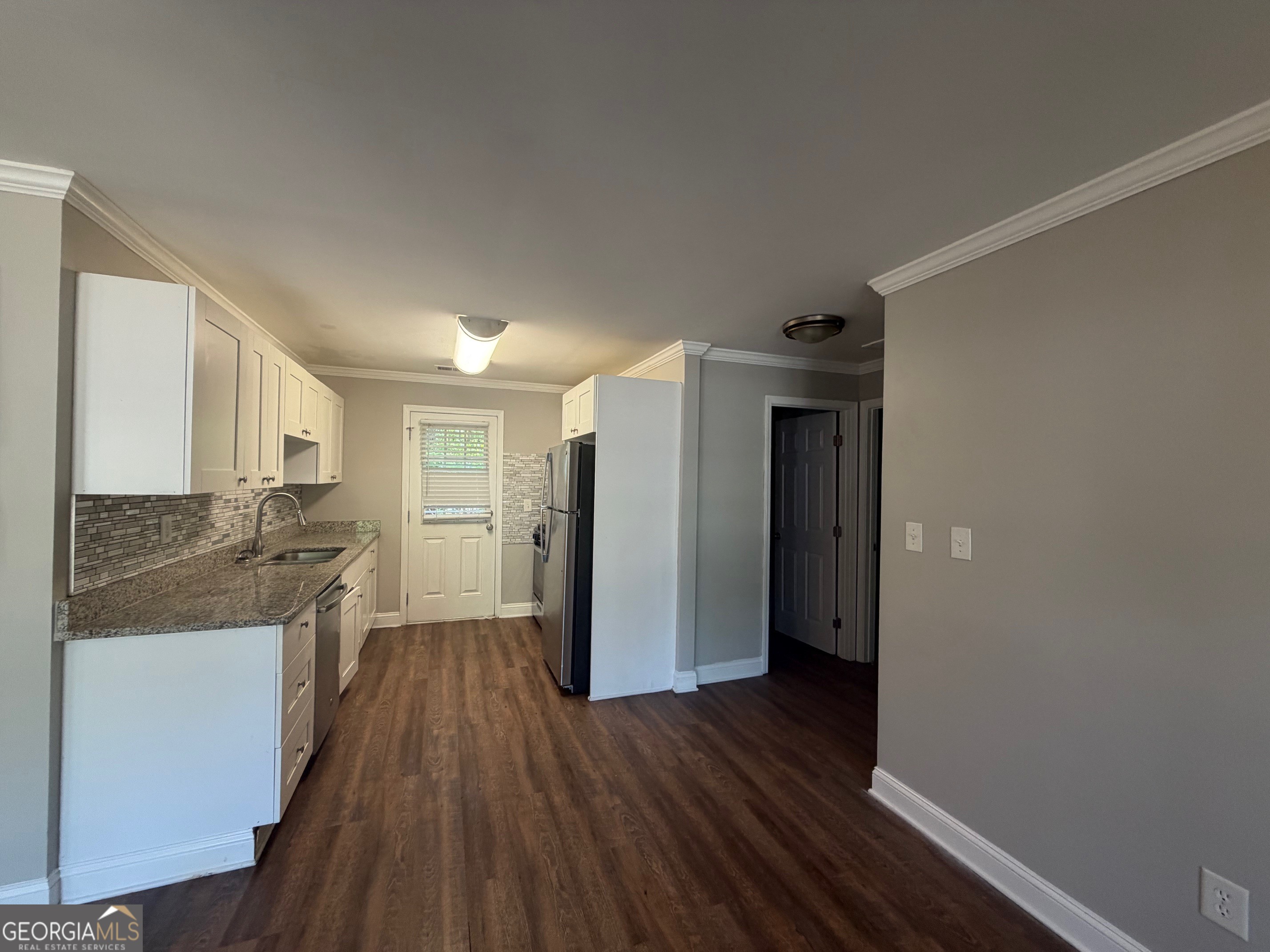 8208 Connally Drive Property Photo 4