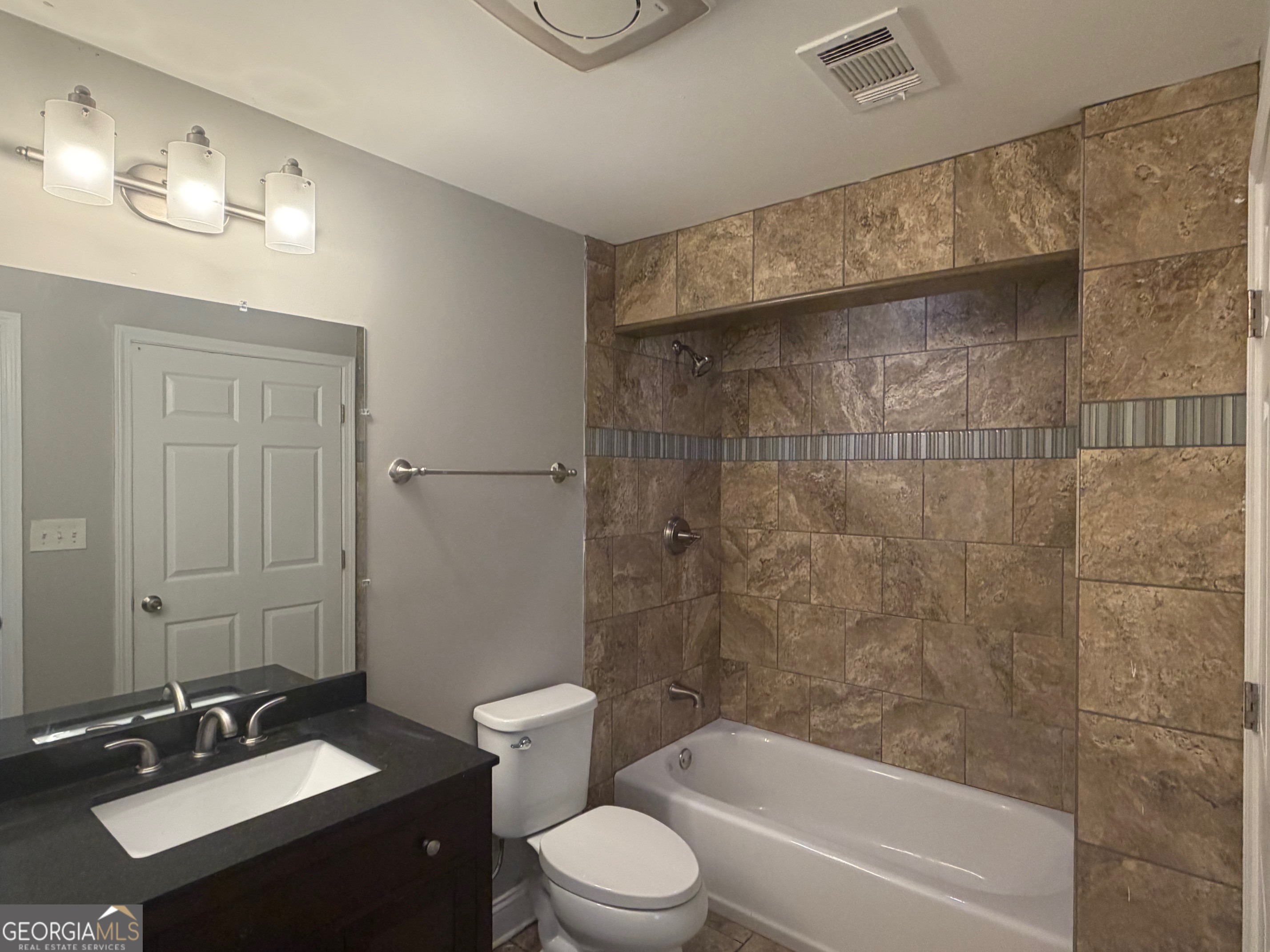 8208 Connally Drive Property Photo 12