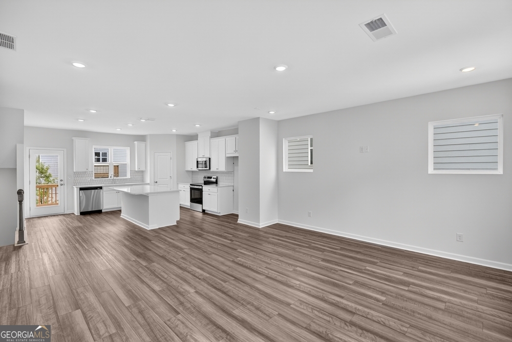 5829 Schelton Place Se Property Photo 7