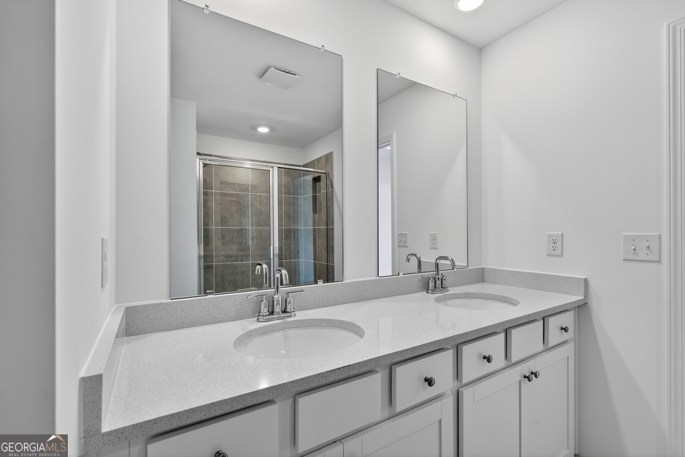 5829 Schelton Place Se Property Photo 12