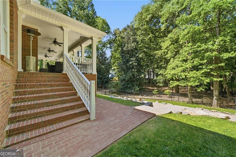 153 York Place Property Photo 55
