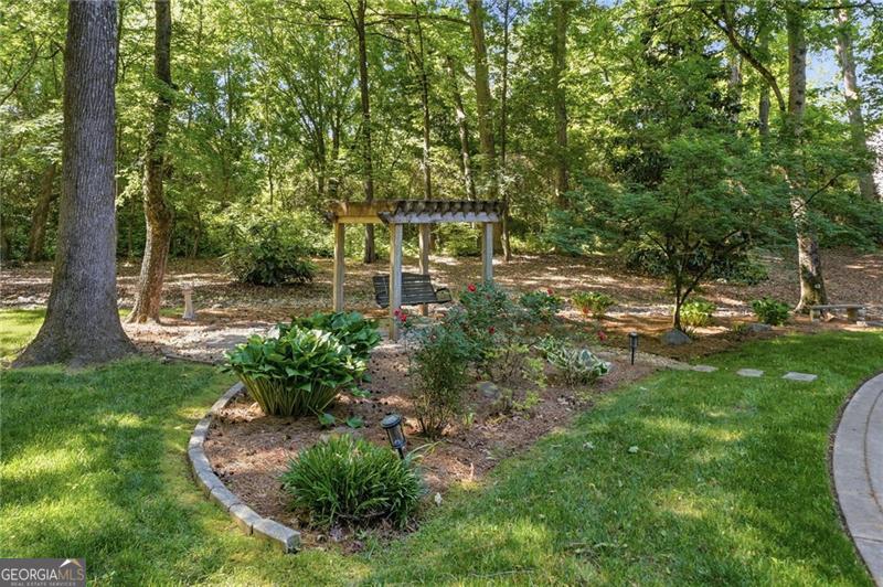 153 York Place Property Photo 66