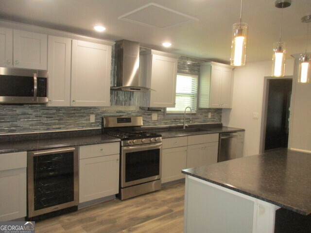 7041 Babbling Brook Drive Property Photo 5