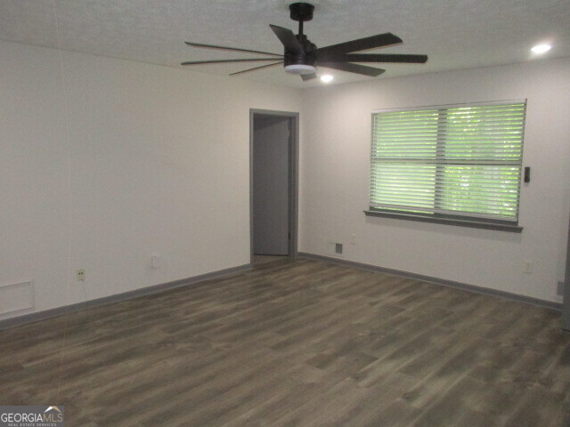 7041 Babbling Brook Drive Property Photo 11