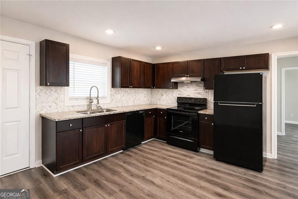 16 Wadley Street Nw Property Photo 4