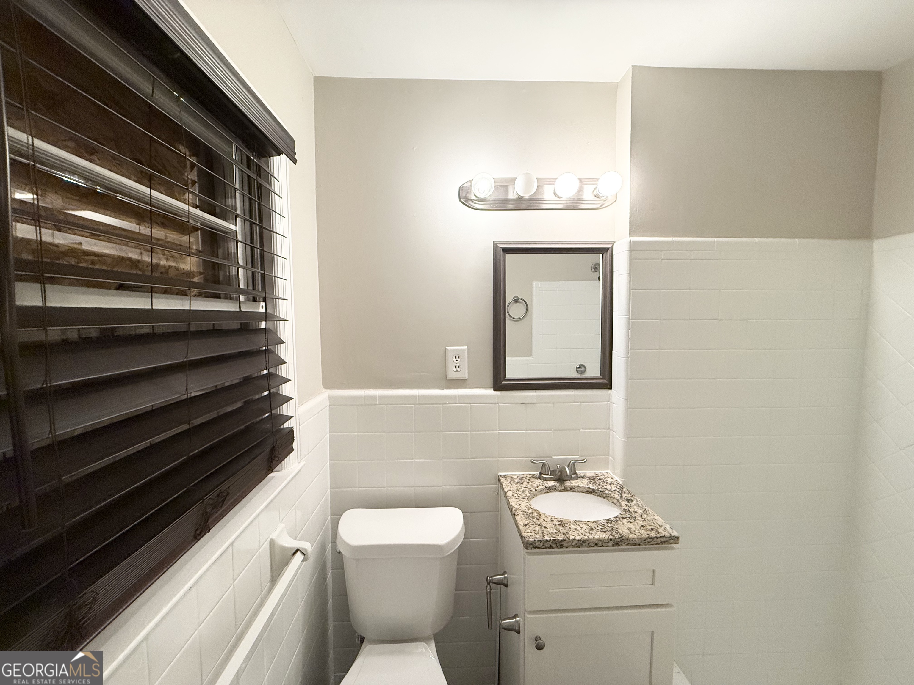 1890 Idlewood Drive Property Photo 19