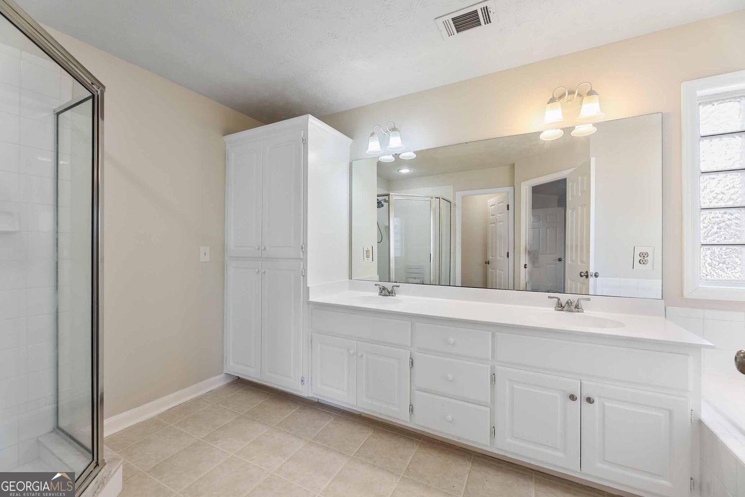 7988 Westlake Drive Property Photo 12