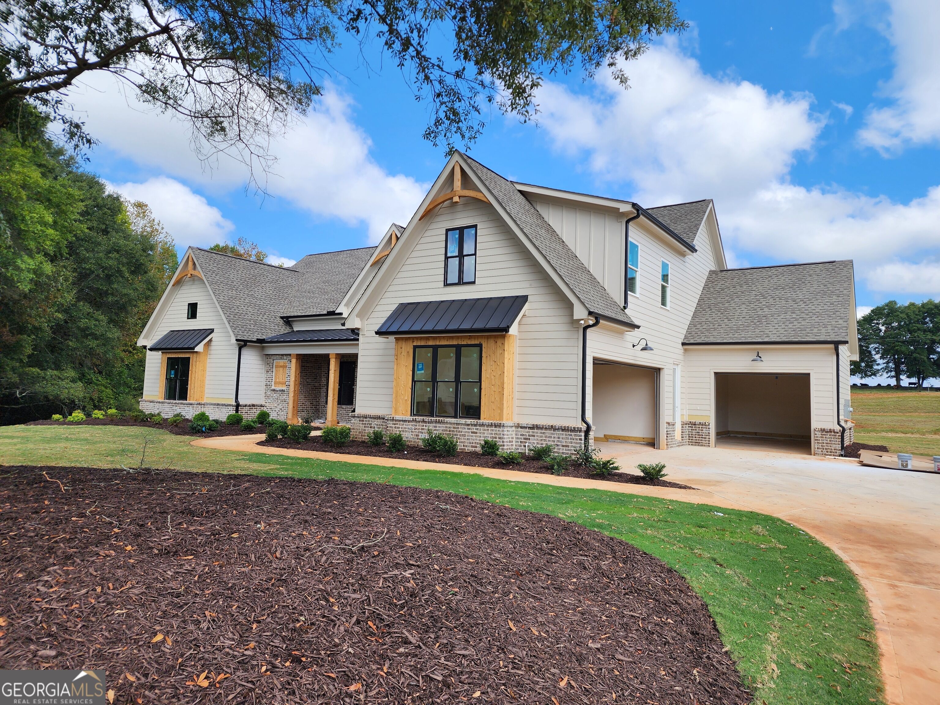 167 Ivey Trace Court Property Photo 3