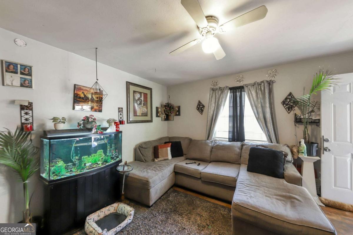 1097 Cordova Street Sw Property Photo 6