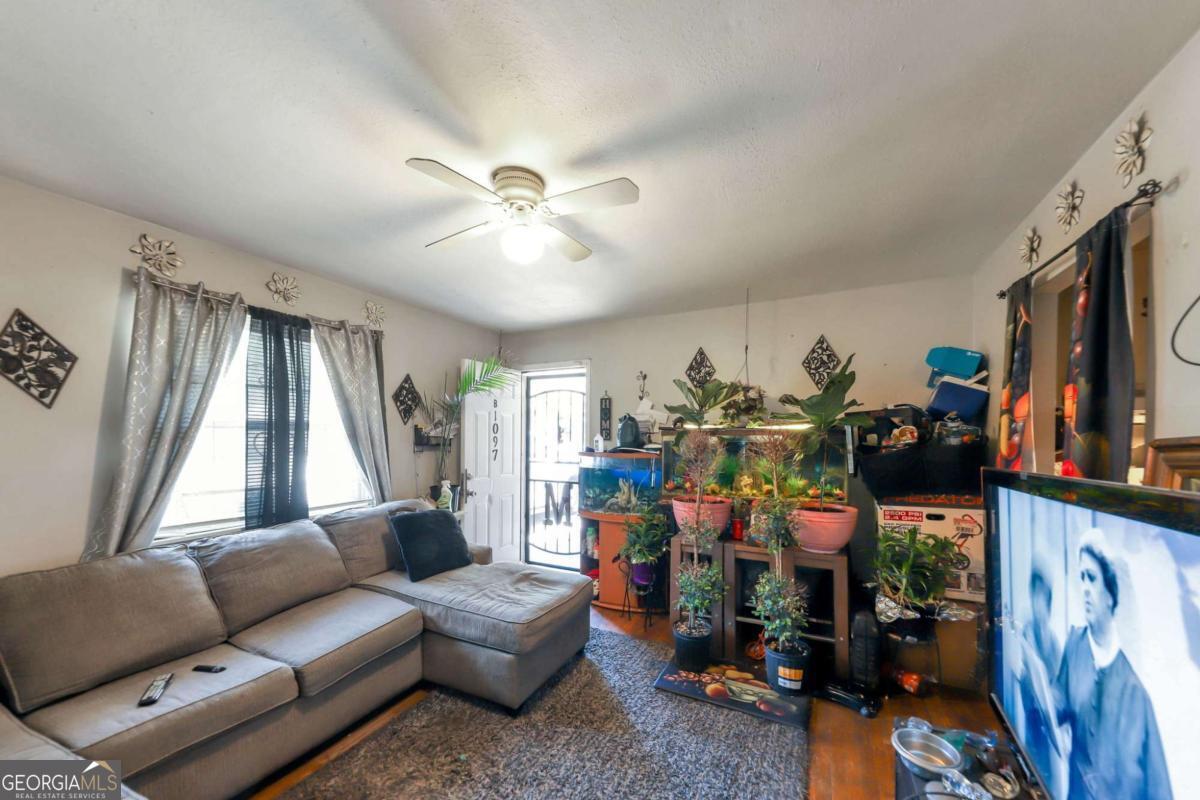 1097 Cordova Street Sw Property Photo 7
