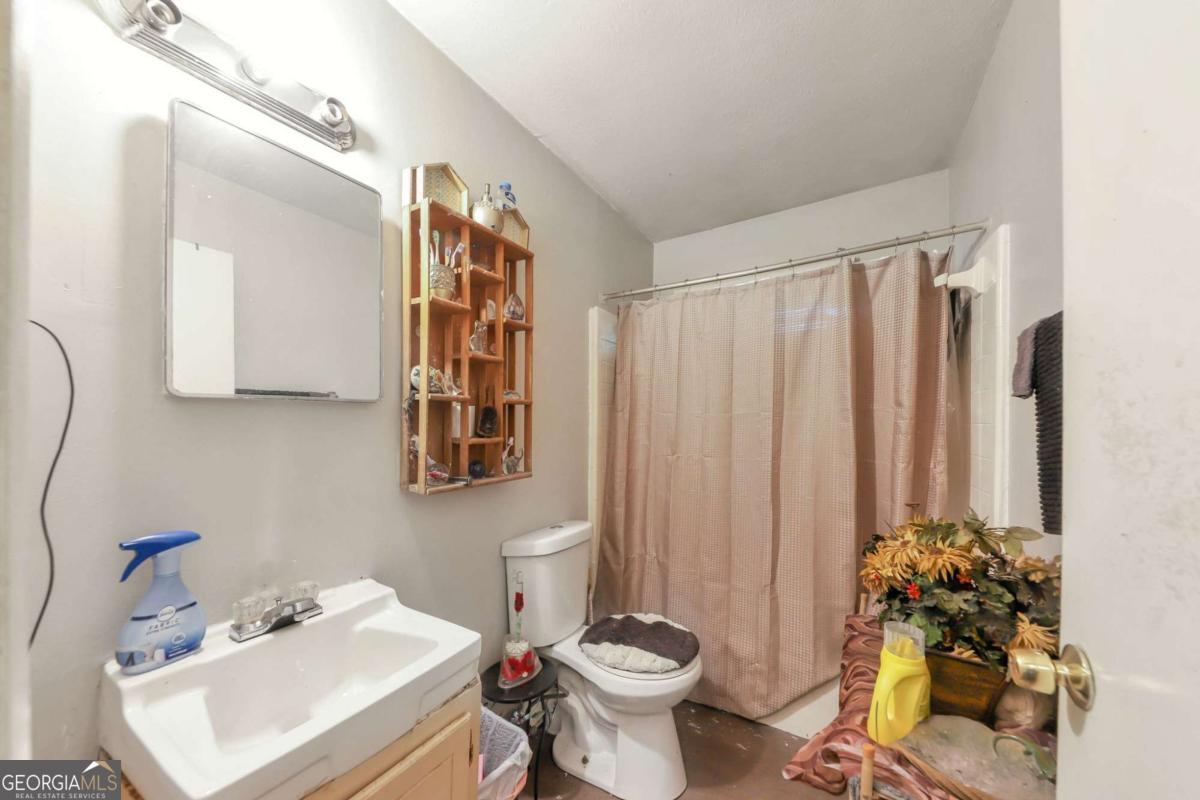 1097 Cordova Street Sw Property Photo 8