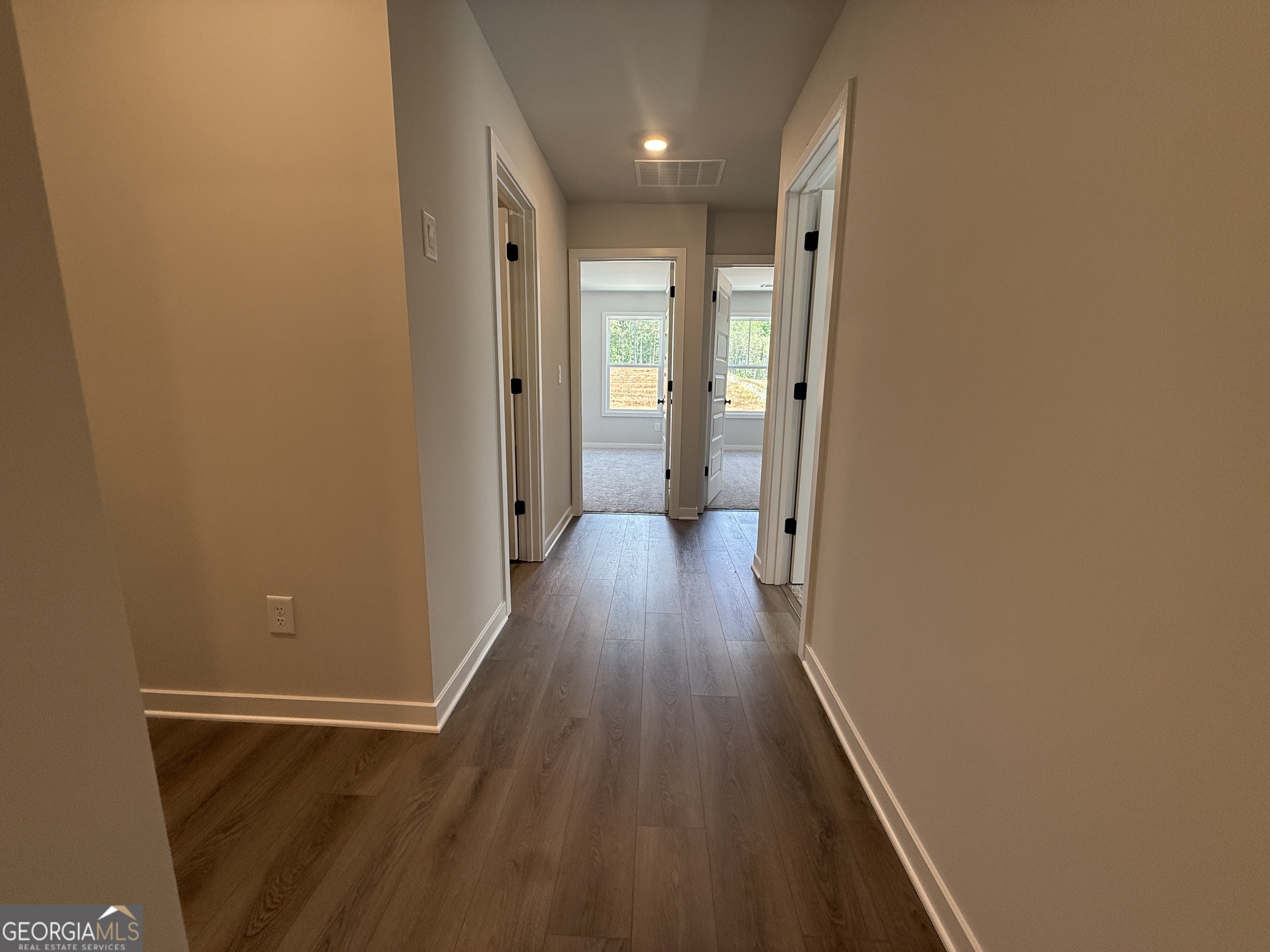 343 Brook Landing Circle Property Photo 16