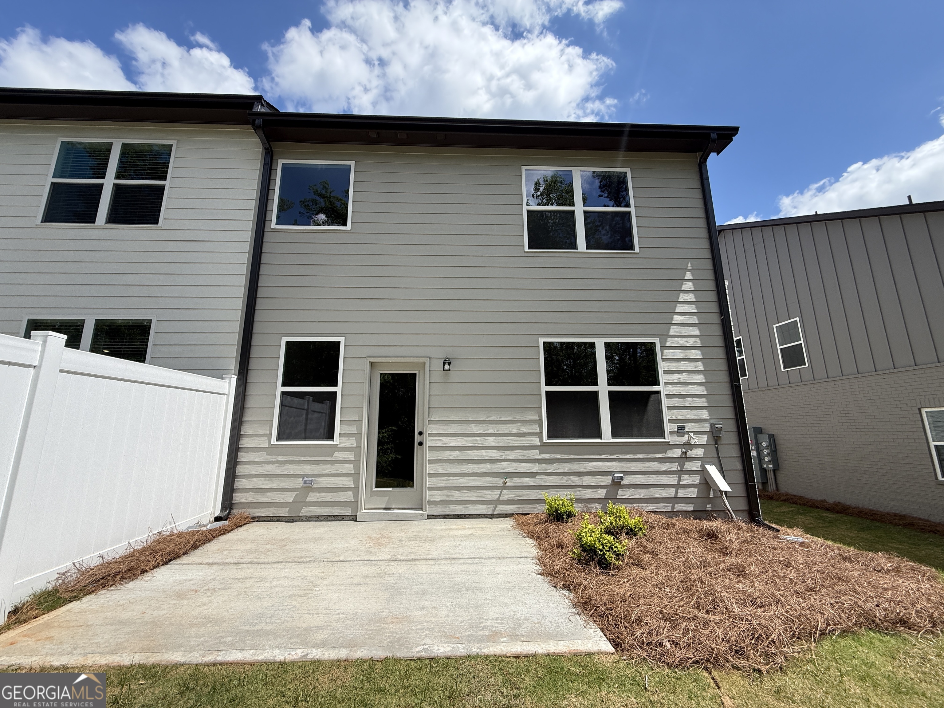 343 Brook Landing Circle Property Photo 33