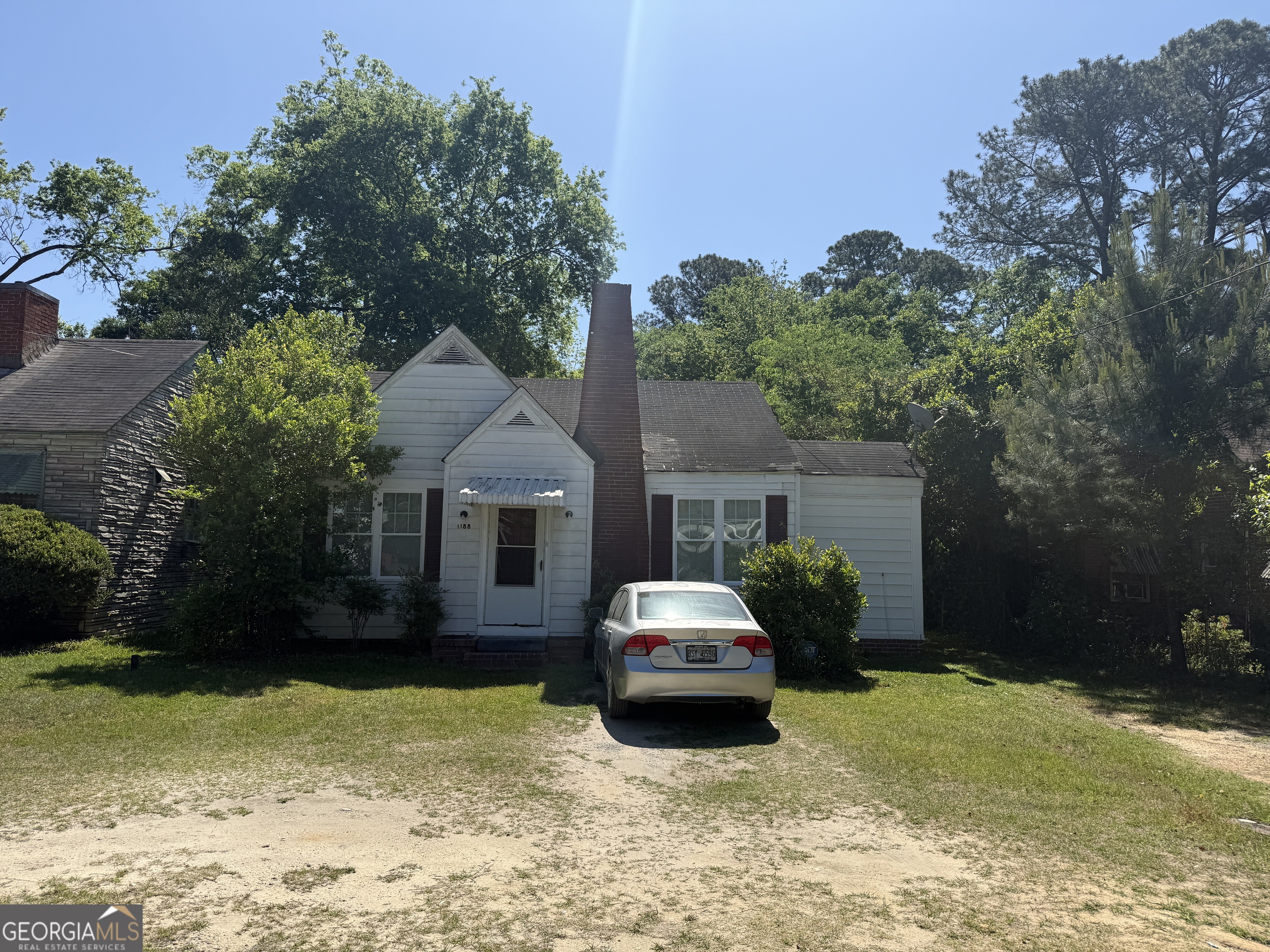 1852 Christian Avenue Property Photo 8