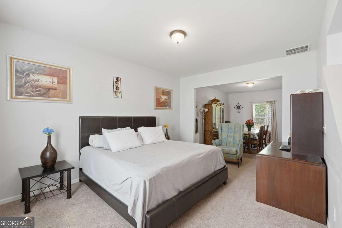 17 Bartlett Drive Property Photo 13