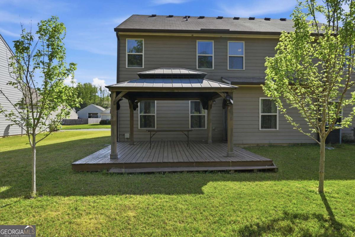 17 Bartlett Drive Property Photo 37
