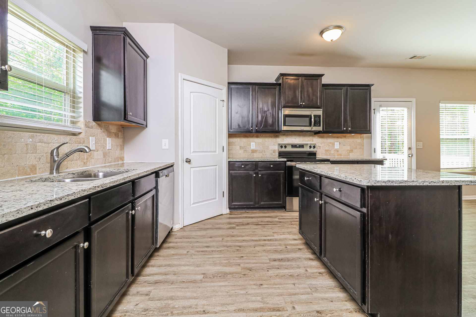 403 Westridge Circle Property Photo 10