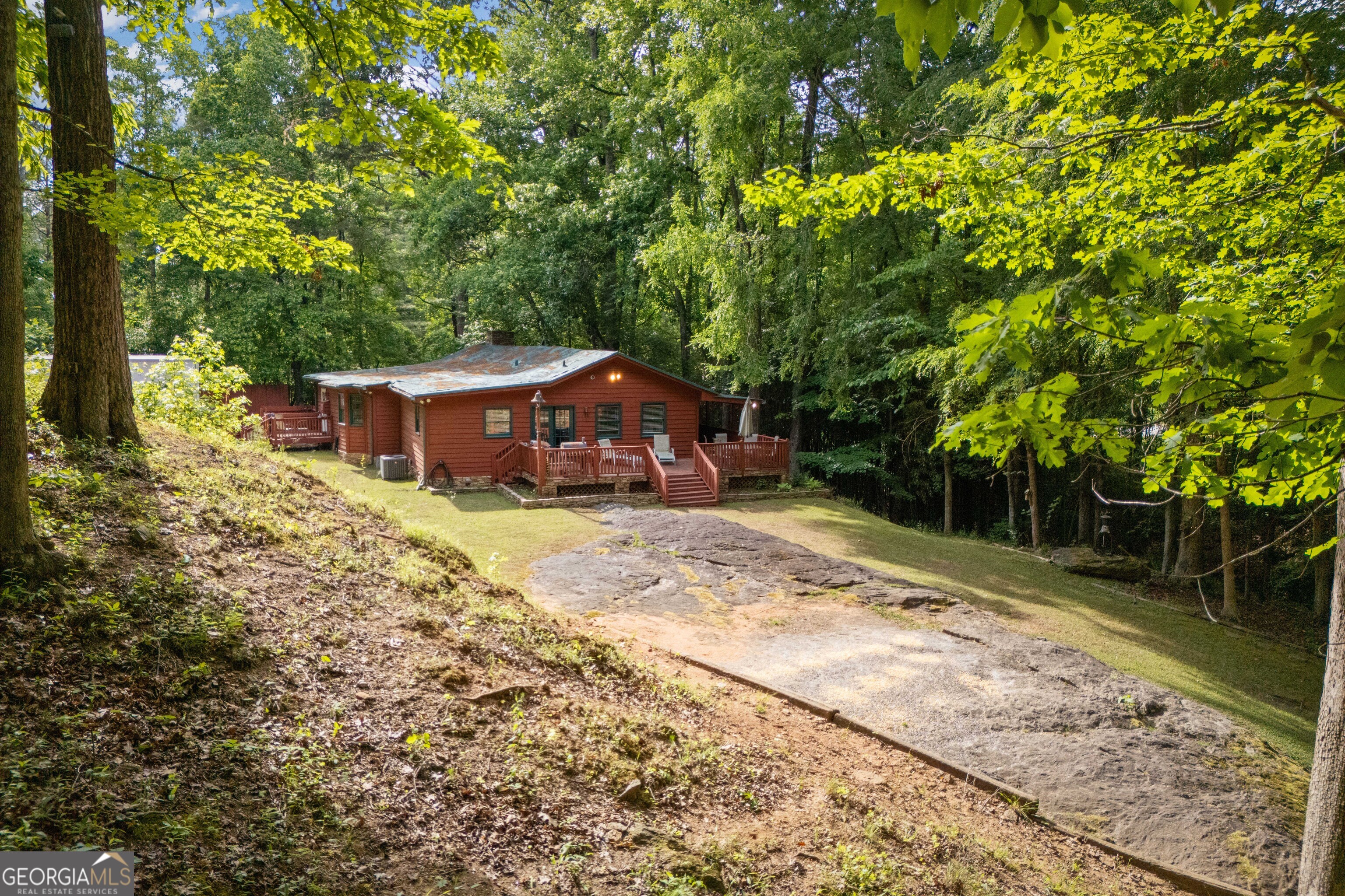 20 Clark Hill Road Property Photo 7