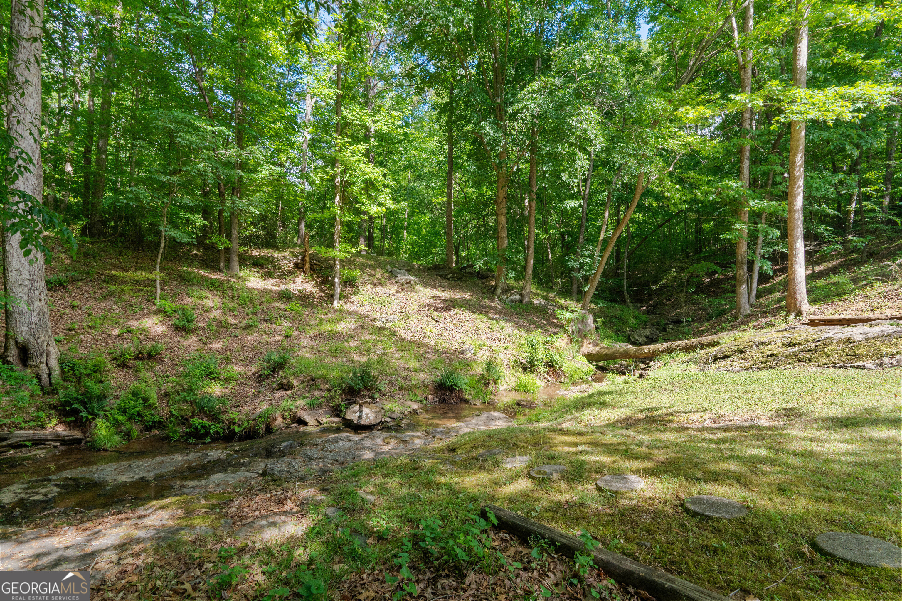 20 Clark Hill Road Property Photo 19