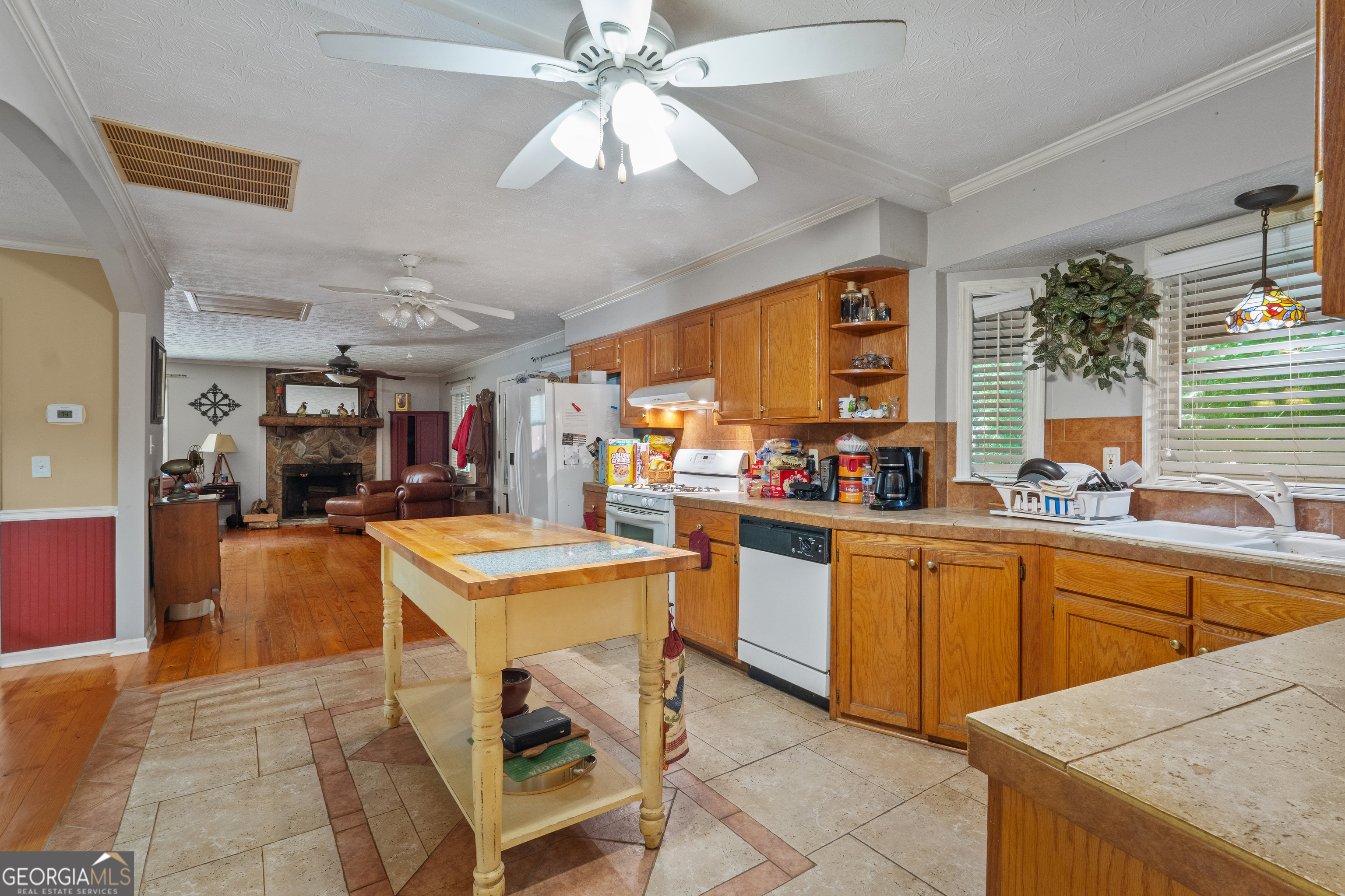 20 Clark Hill Road Property Photo 38
