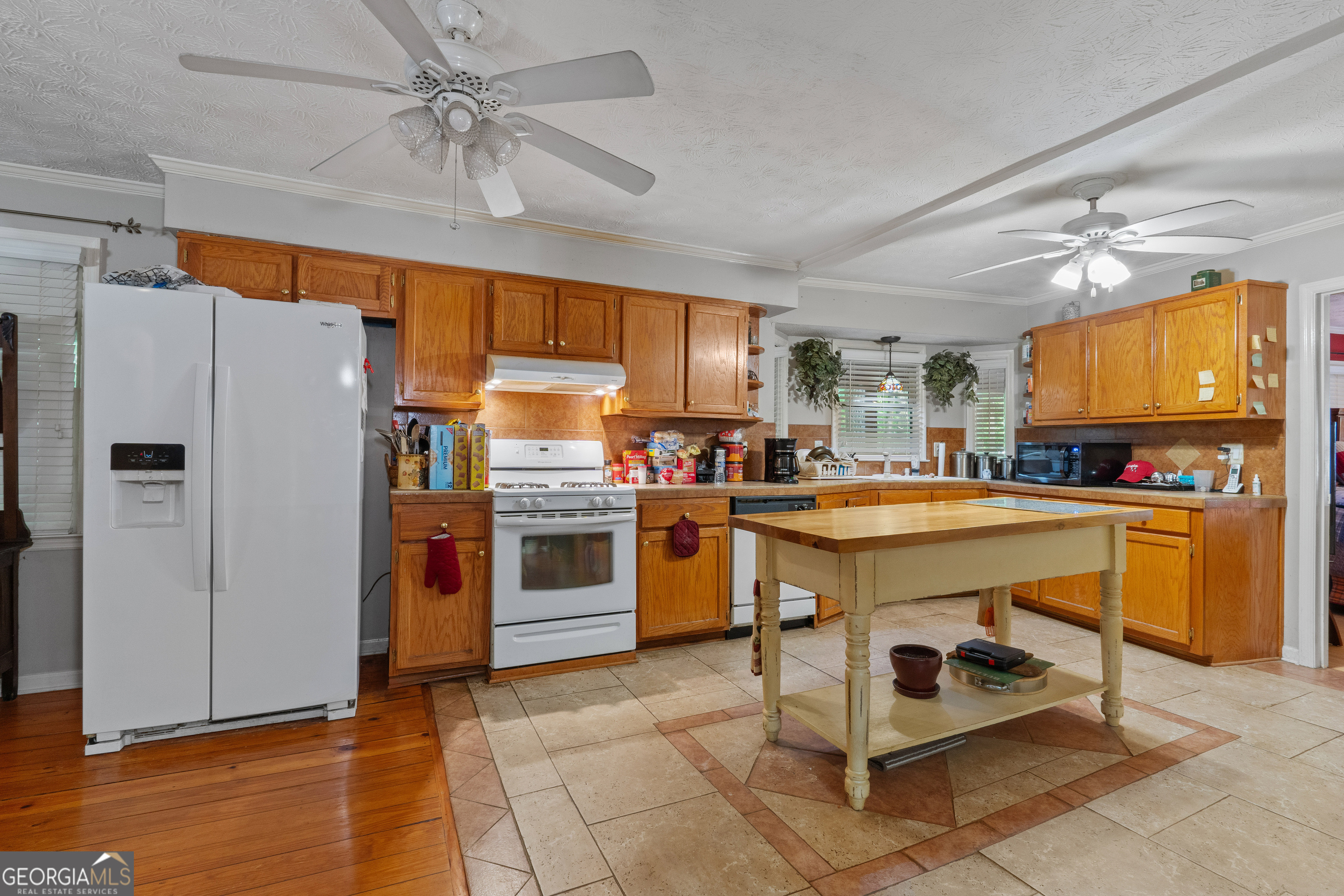 20 Clark Hill Road Property Photo 41