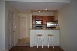 1250 Parkwood Circle Se # 1102 Property Photo 6