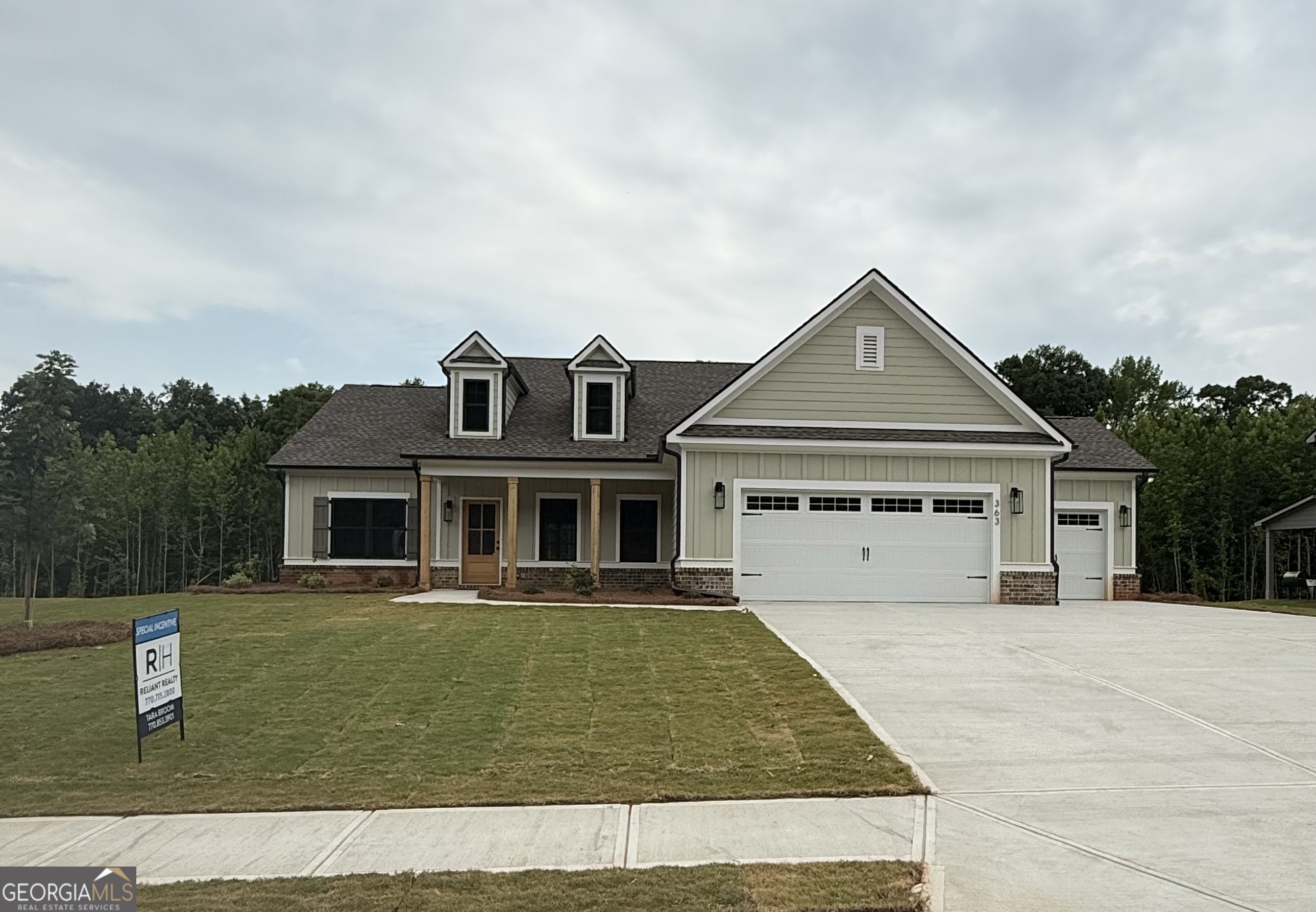 363 Weslyn Drive Property Photo 1