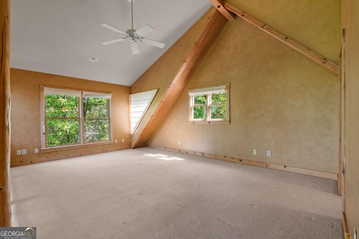410 Falling Springs Property Photo 9