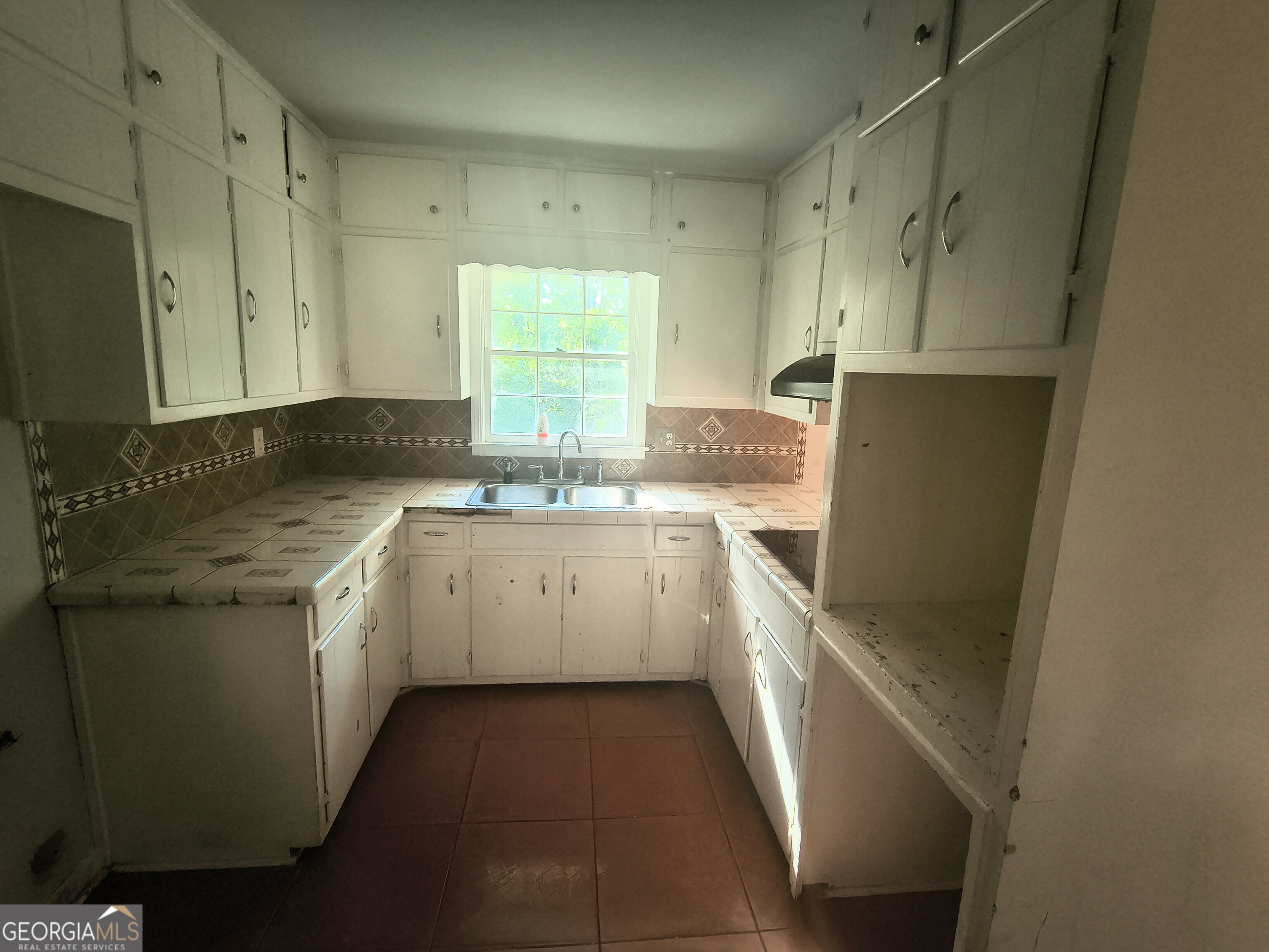363 River Road Property Photo 8