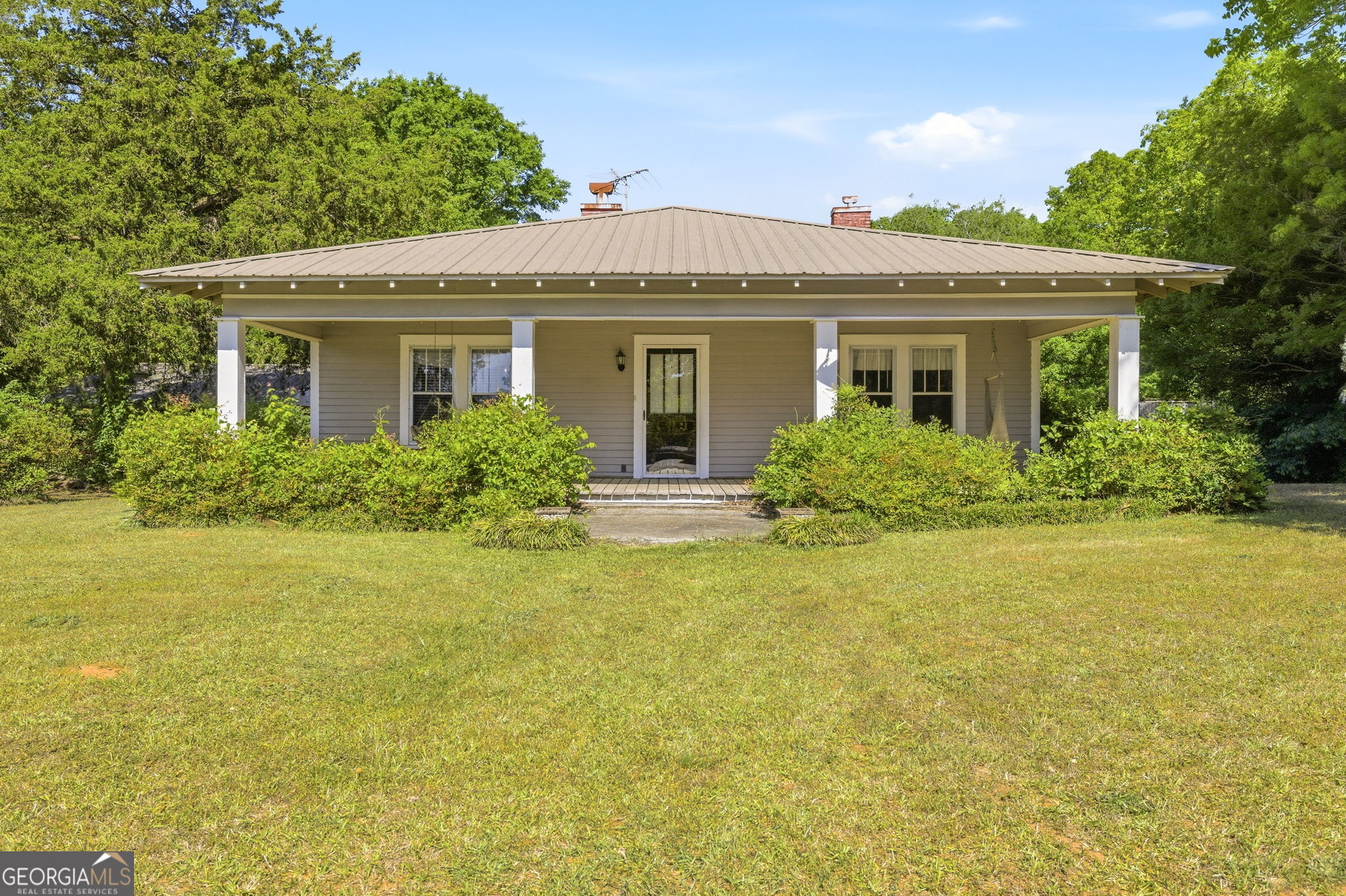 3213 Highway 326 Property Photo 1