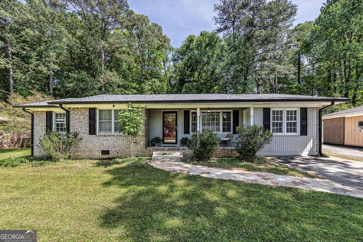 3105 Highland Drive Se Property Photo 1