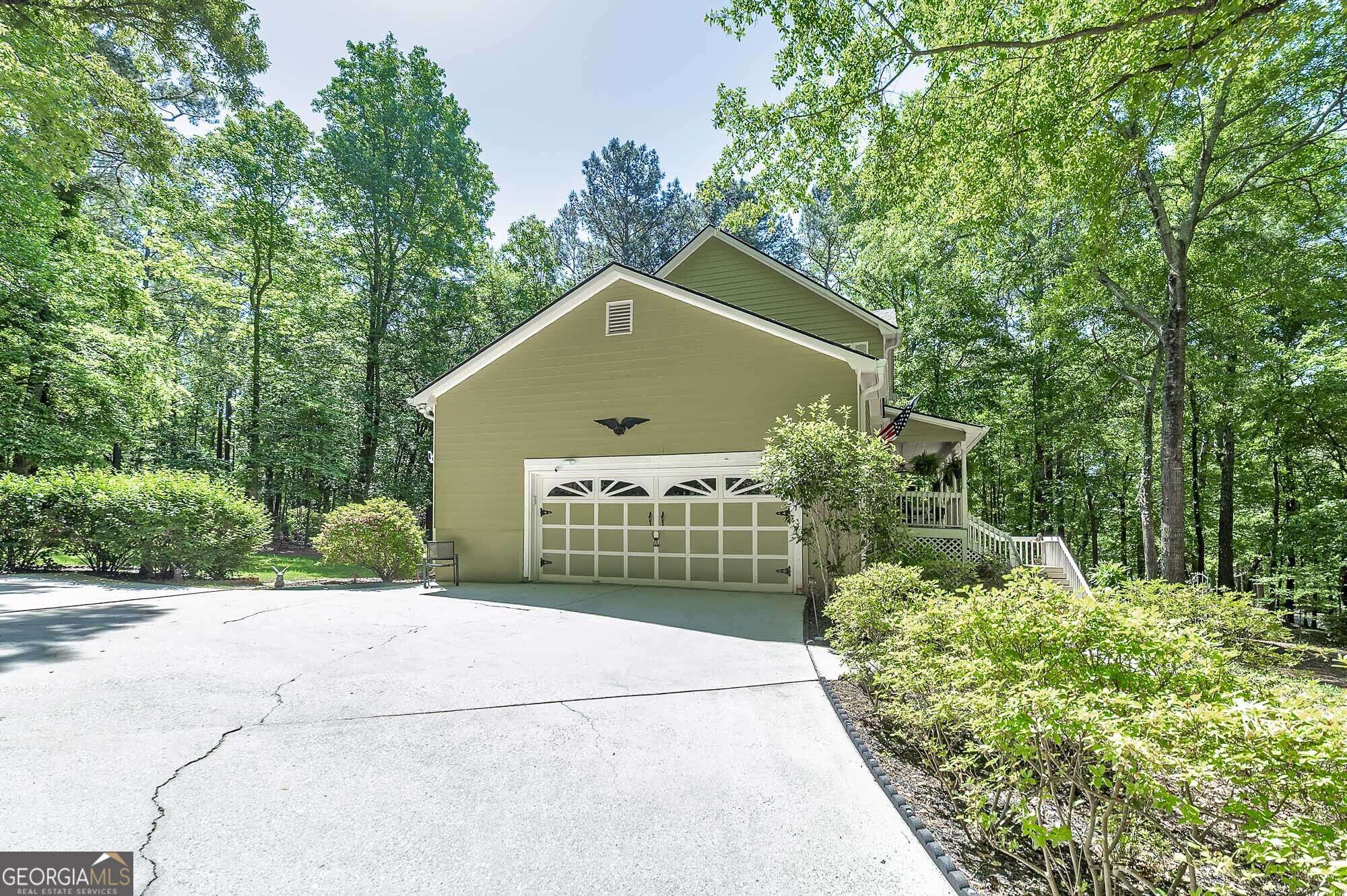 75 Allie Drive Property Photo 3