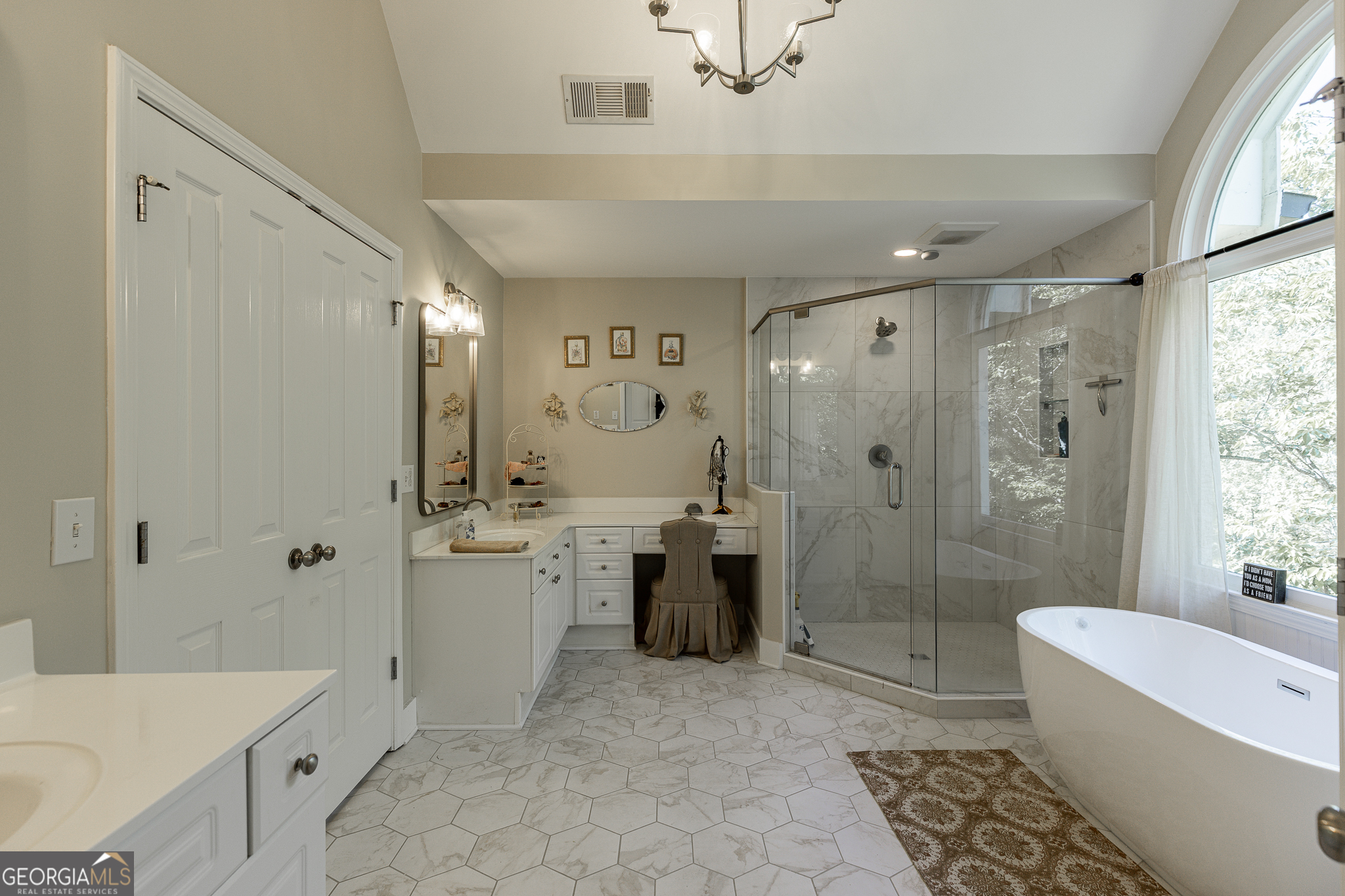 5939 Grand Loop Road Property Photo 39