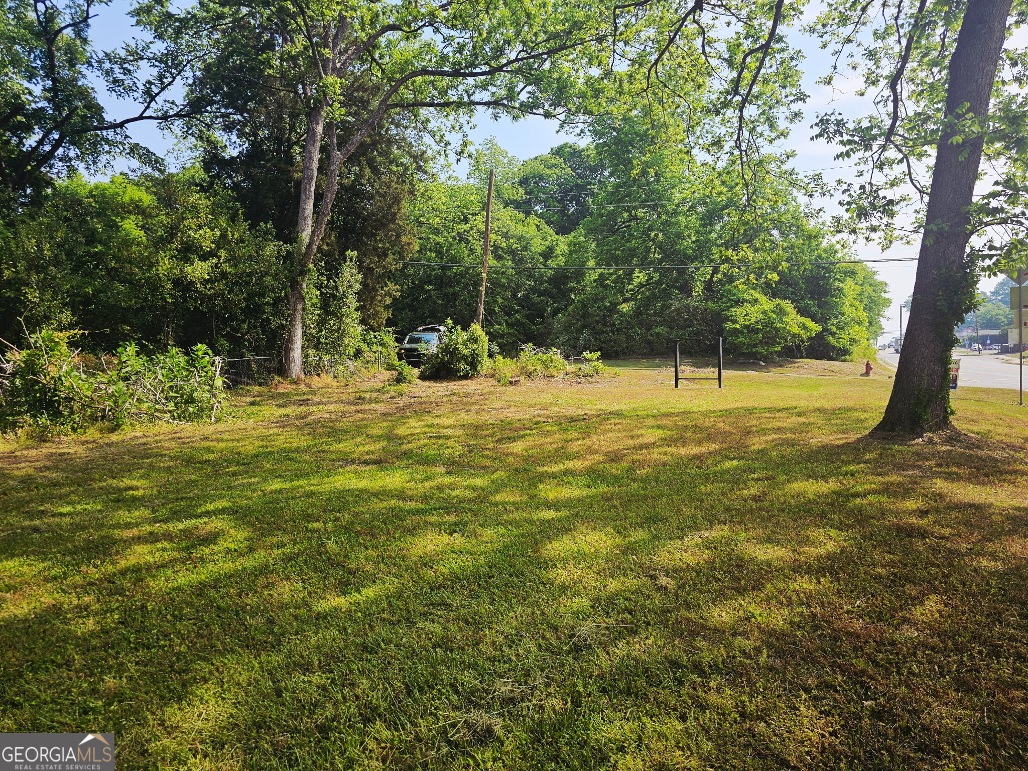 300 N Pickens Street Property Photo 4